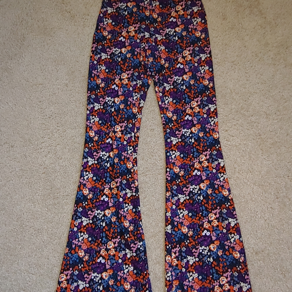 Flare stretchy pants